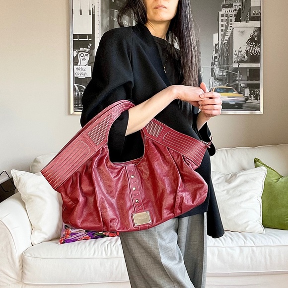 Leather slouchy oversized burnt red shoulder bag with studs - Picture 2 of 15